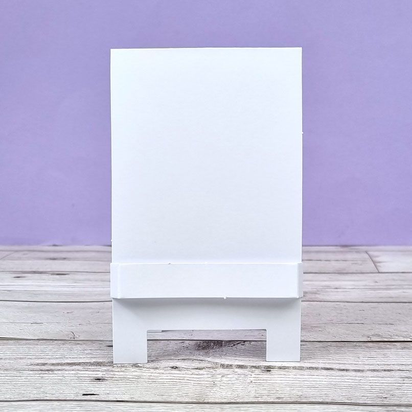 Hunkydory Crafts - Luxury Shaped Card Blanks & Envelopes - Easel (5/pack) - The Crafty Kiwi